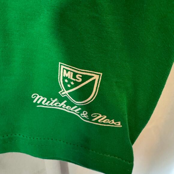 Mitchell & Ness Men's Green Austin FC Serape T-Shirt Size XXXL NWT - Picture 4 of 7